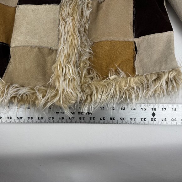 Sweet Leather Patchwork Jacket with Faux Fur Accents - Picture 5 of 13